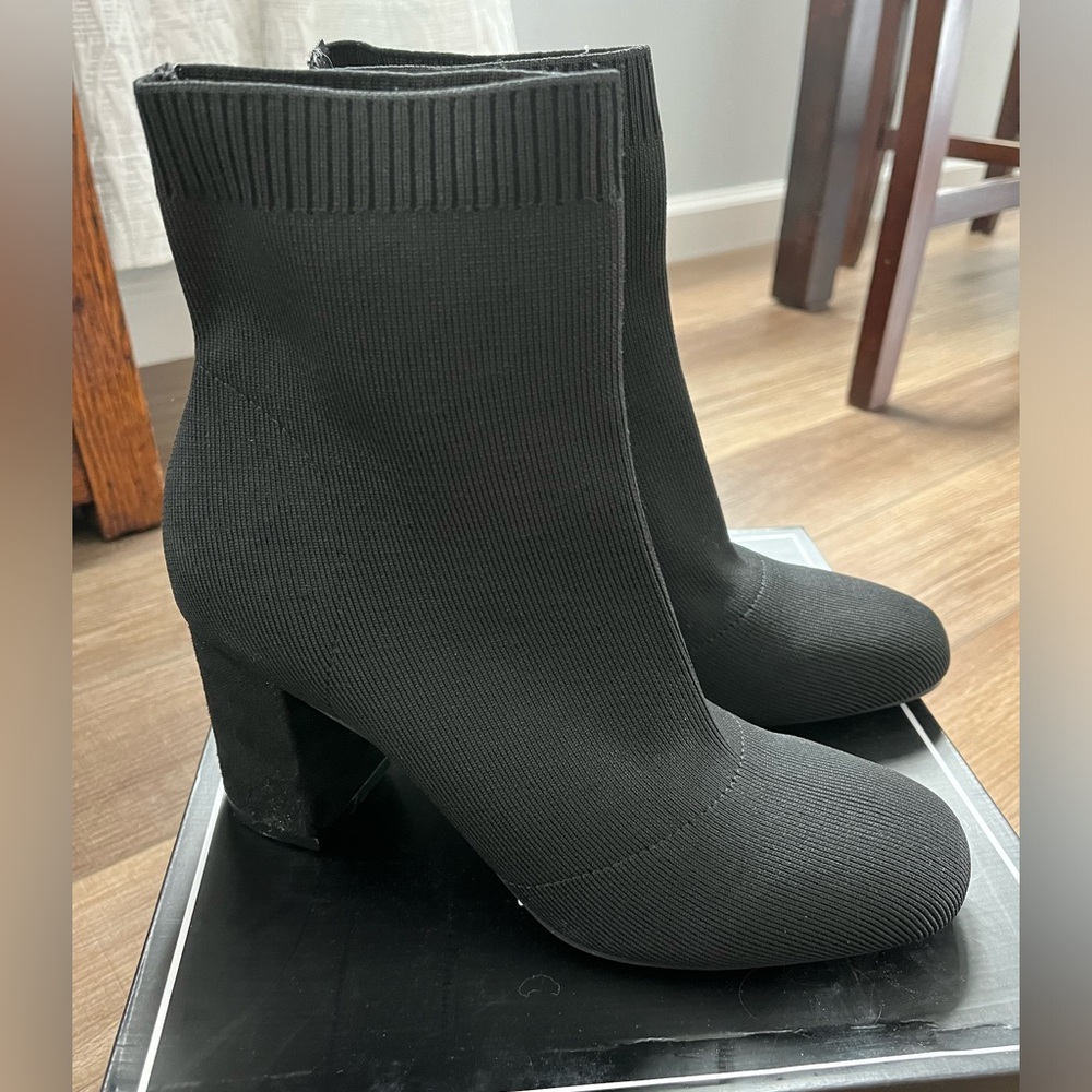 MIA sock booties